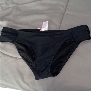black baithing suit bottoms